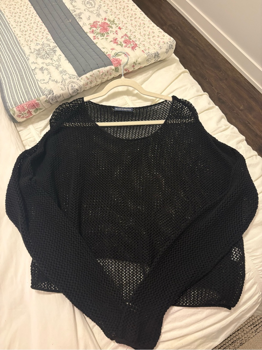 Black Open-Knit Women's Sweater - Brandy Melville
